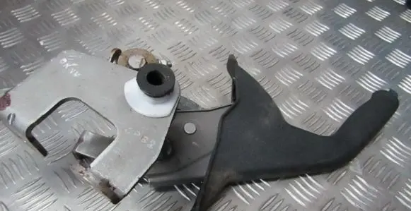 Hyundai i20 (PB PBT) Handbrake/parking brake lever assembly