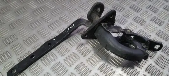 Volvo V70 Tailgate/trunk/boot hinge