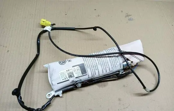 Audi A3 S3 8V Seat airbag 8V4880241A 34139069C