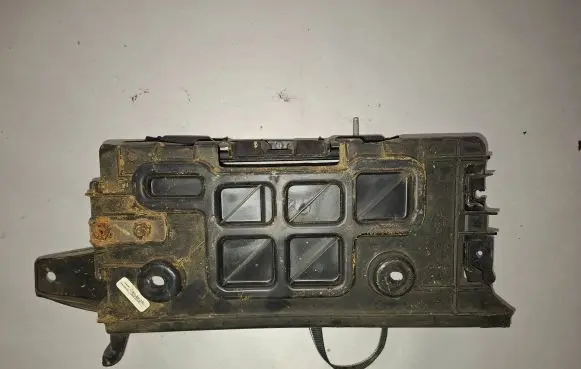 Dodge Challenger Battery tray 05112061AK