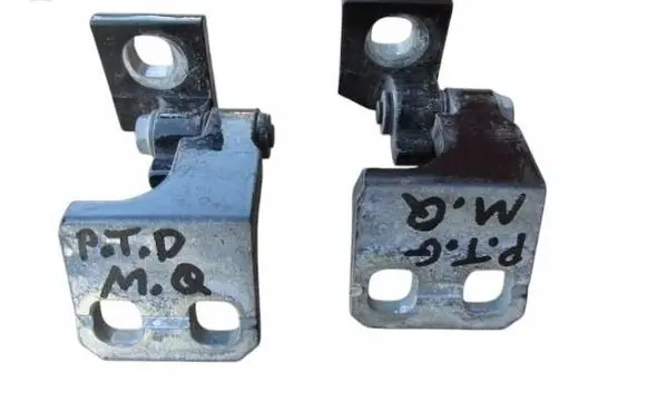 Maserati Quattroporte Rear door hinge set 