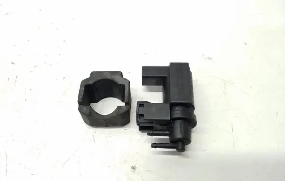 Audi A6 S6 C6 4F Turbo solenoid valve 059906628D