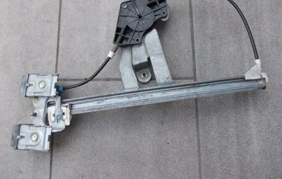 Skoda Octavia Mk1 (1U) Rear window lifting mechanism without motor