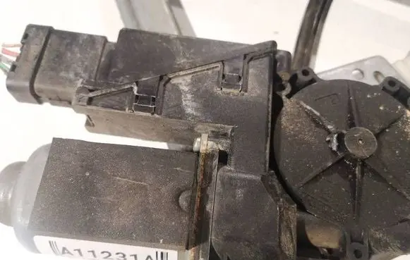 Renault Espace - Grand espace IV Front door window regulator motor 