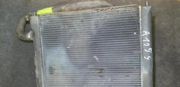 Renault Megane I Coolant radiator