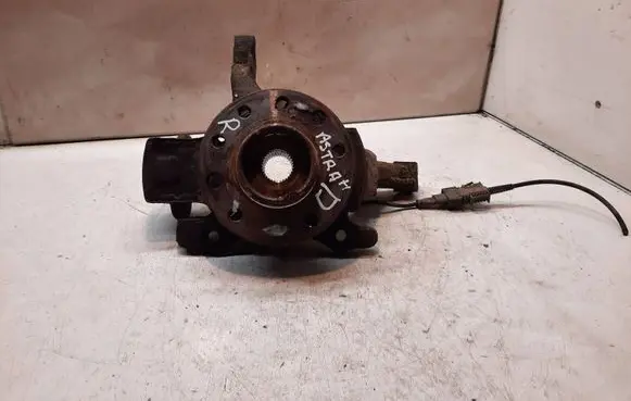 Opel Astra H Front wheel hub
