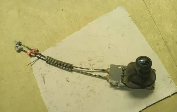 Renault Kangoo I Gear shift cable linkage 8200309398