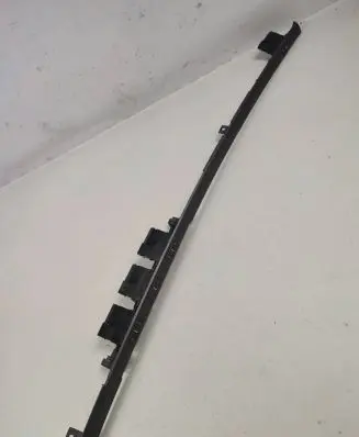 Dashboard glove box trim