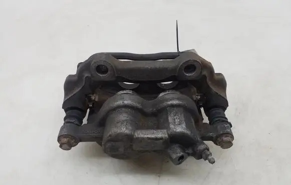 Mercedes-Benz GLK (X204) Front brake caliper A2044214281
