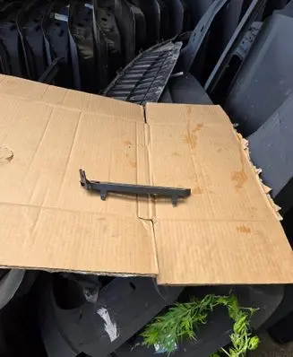 Opel Adam Front bumper mounting bracket 13355308 341601489