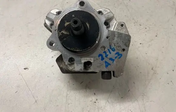 BMW 3 E46 Fuel injection high pressure pump 7788670