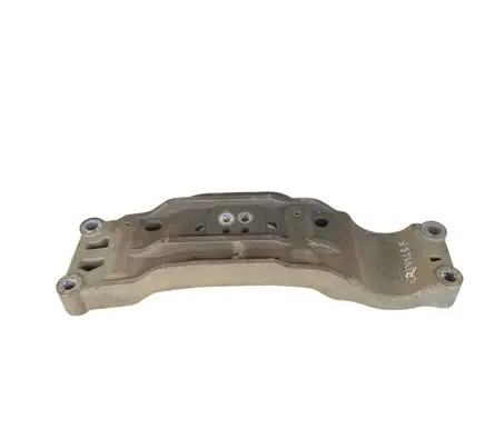 Chrysler 300C Gearbox mounting bracket 1411010437