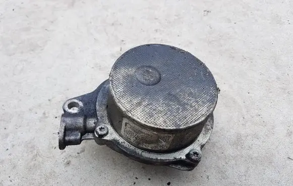 BMW 3 E46 Vacuum pump