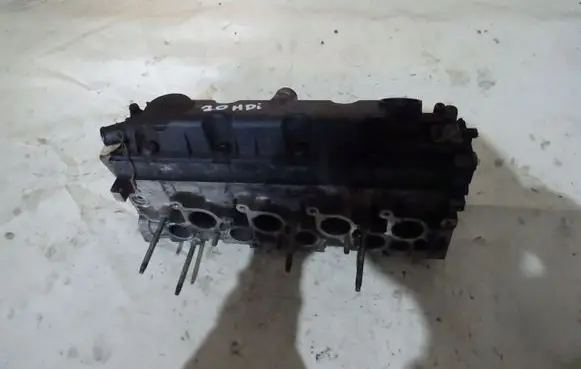 Peugeot 307 Engine head 