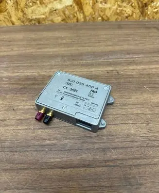Audi A5 Sportback 8TA Aerial antenna amplifier 8J0035456A 11601212