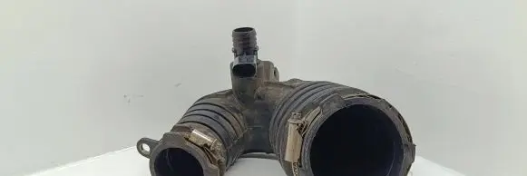 Audi A6 S6 C6 4F Air intake hose/pipe 4F0129615E