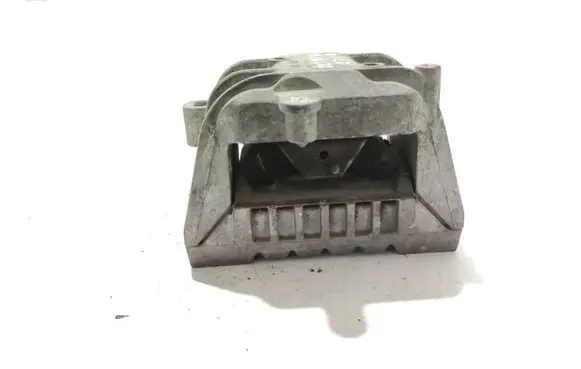 Skoda Octavia Mk2 (1Z) Engine mount bracket 1K0199262