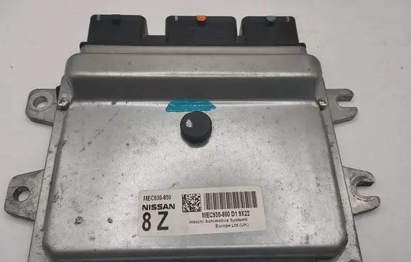 Nissan Note (E11) Engine control unit/module MEC930850