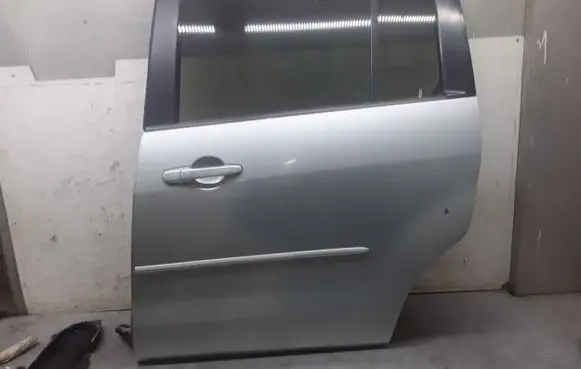 Mazda 5 Side sliding door 