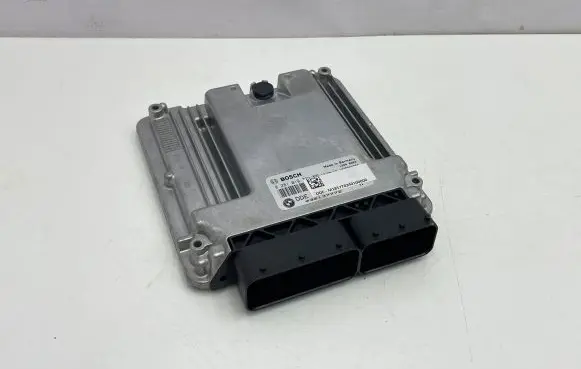 BMW 7 F01 F02 F03 F04 Engine control unit/module 1039S64750 030137772 0281019723