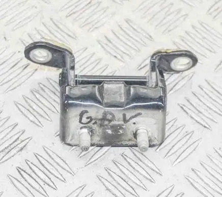 Nissan NP300 Rear door upper hinge A047742