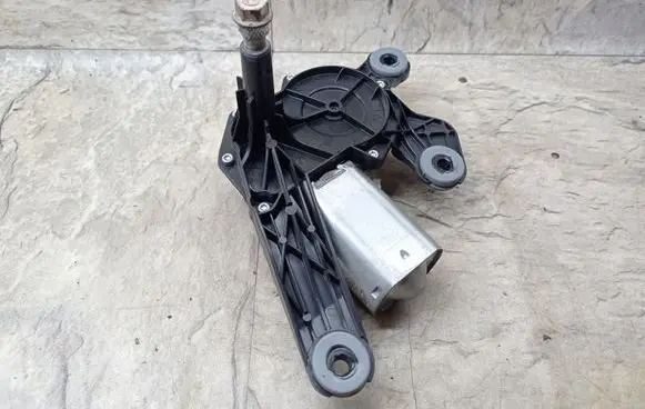 Peugeot 307 Rear window wiper motor 9640961380
