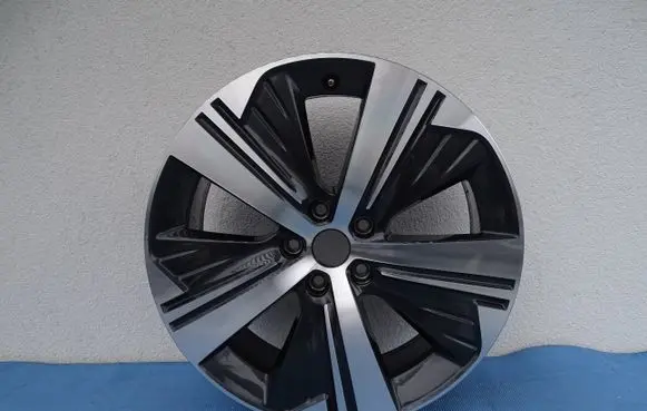 Seat Tarraco R19 alloy rim 5FJ601025G