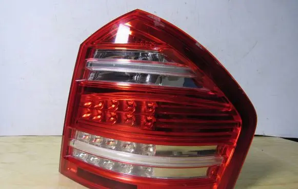 Mercedes-Benz GL X164 Rear/tail lights A1648203664 10319070009