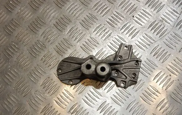BMW 5 F10 F11 Engine mounting bracket 8514464 46240