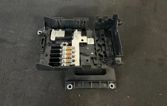 Audi Q7 4L Fuse module 7L0937548C