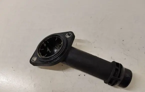 Audi A4 S4 B7 8E 8H Engine coolant pipe/hose 03G121121C 038121121B