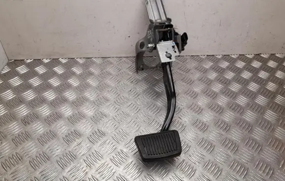Hyundai Kona II Brake pedal 32800DF100