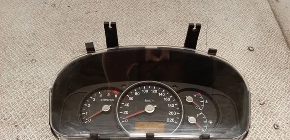 KIA Carens II Speedometer (instrument cluster) 940031D841