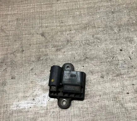 Mercedes-Benz C W204 Glow plug pre-heat relay A6519000900 111960349