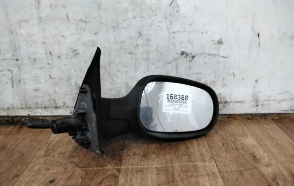 Nissan King Cab, Navara Front door electric wing mirror