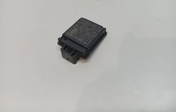 Audi Q3 F3 Distronic sensor radar 2Q0907561H 2Q0907572C
