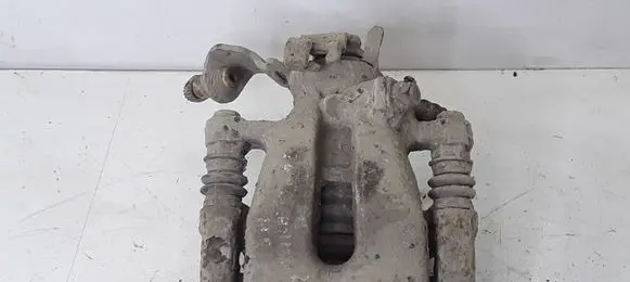 Opel Meriva A Rear brake caliper