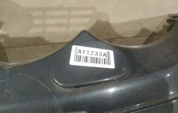 Mercedes-Benz C W203 Headlight washer spray nozzle cap/cover