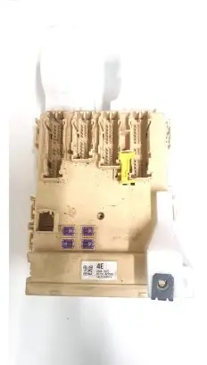 Toyota RAV 4 (XA40) Comfort/convenience module 8273042750B