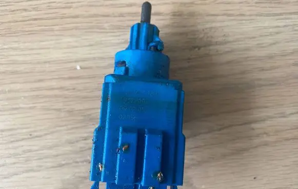 Audi A6 S6 C6 4F Brake pedal sensor switch 1J0927189E 19322002 02036