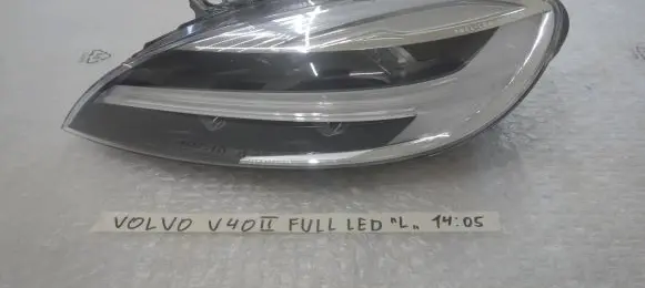 Volvo V40 Headlight/headlamp 32228483 107200438578 300000023522852