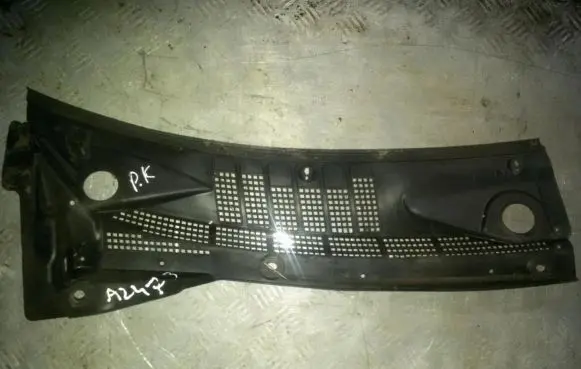 Nissan Almera Tino Wiper trim 66863bu200 m-5614
