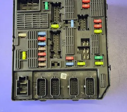 Renault Scenic III - Grand scenic III BSM Control unit 284B69009R 04312A3000396 284020800430