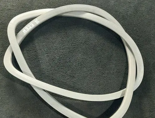 Mazda 323 F Front door rubber seal
