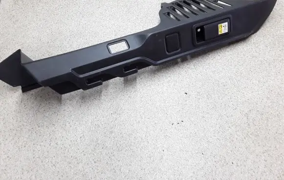 Jaguar F-Pace Parcel shelf load cover mount bracket HK8331013AC
