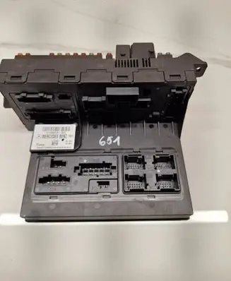 Mercedes-Benz E W211 Fuse module 2115453101