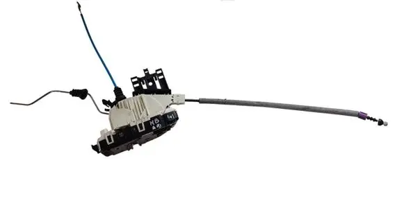 Mercedes-Benz A W176 Front door lock A1667200635