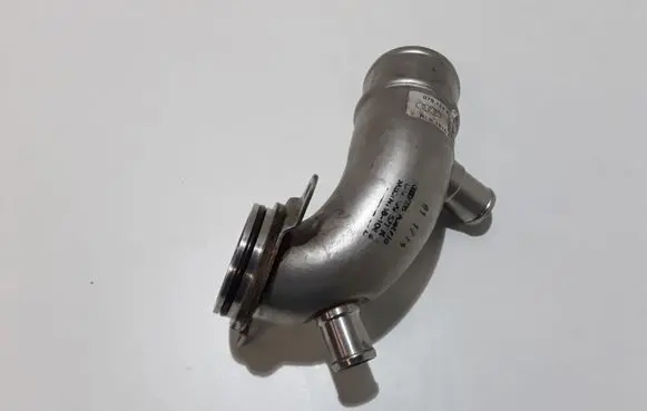 Audi A8 S8 D4 4H Engine coolant pipe/hose 079129576
