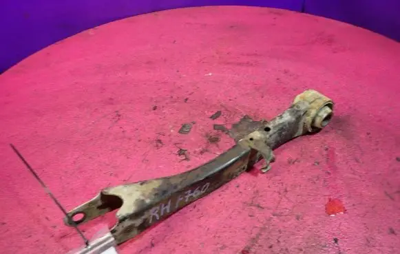 Rear control arm