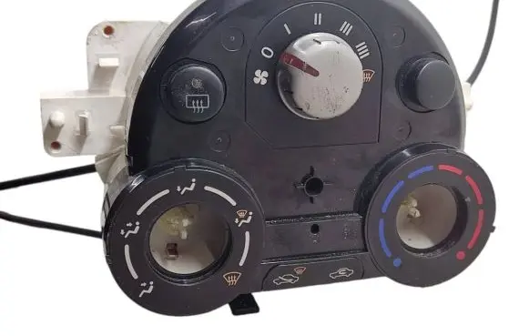 Nissan Micra Climate control unit 275103HN4A DZ700270